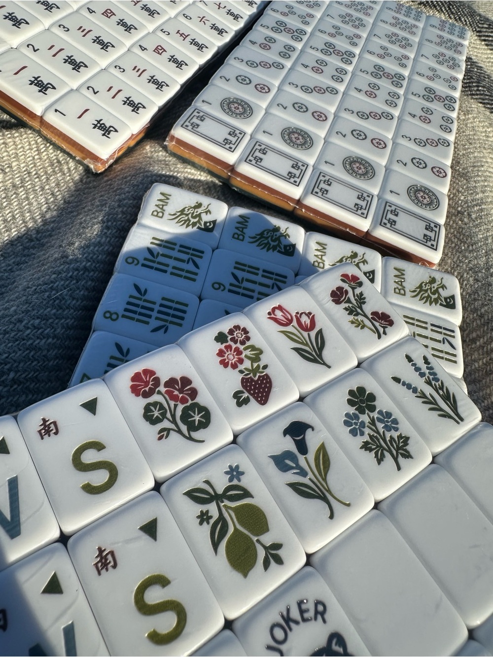 NIB American Mahjong Tiles 4 Layer Blue Forest Bear Set